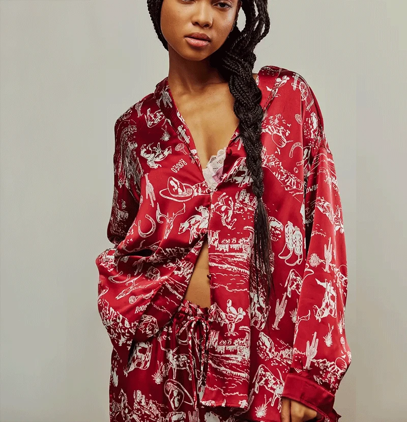 The Strawberry-Red Collection - Thumbnail 2